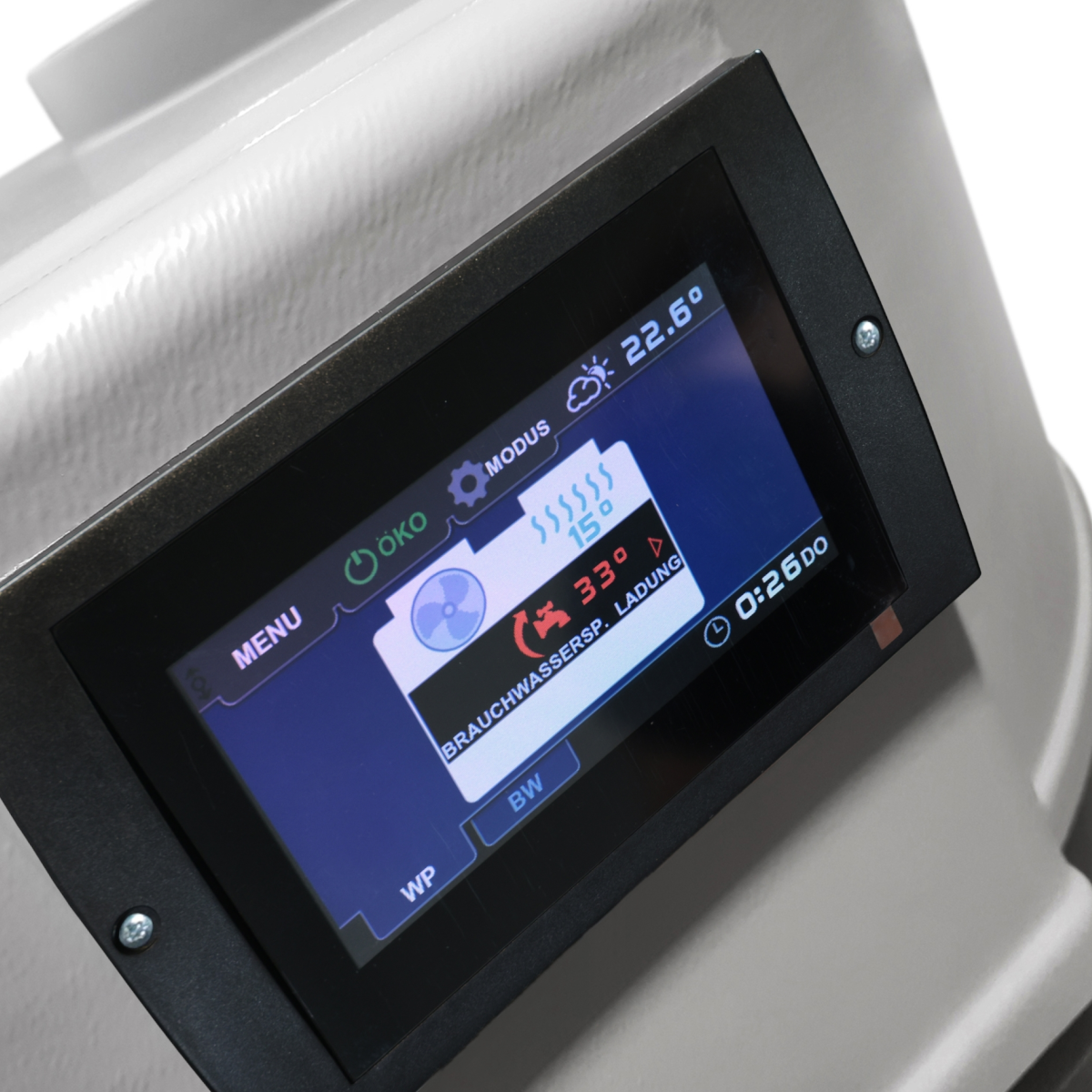 Touchscreen display of Brauchwasser Wärmepumpe DROPS M4.1 showing settings and temperature 🌡️💧